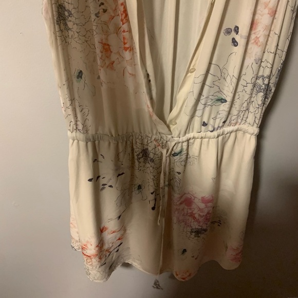 Aritzia Babaton benedict silk dress - floral - Picture 4 of 10